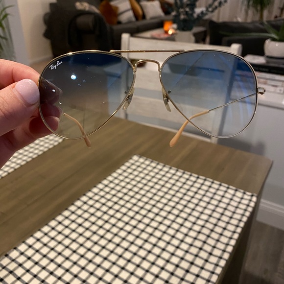 Ray Ban Gold/Blue Gradient Aviators - Picture 5 of 6